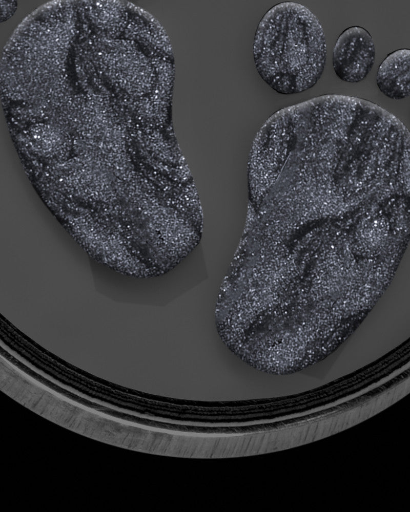 Tiny Toes Round Black Finish with Graphite Ash Jewelry
