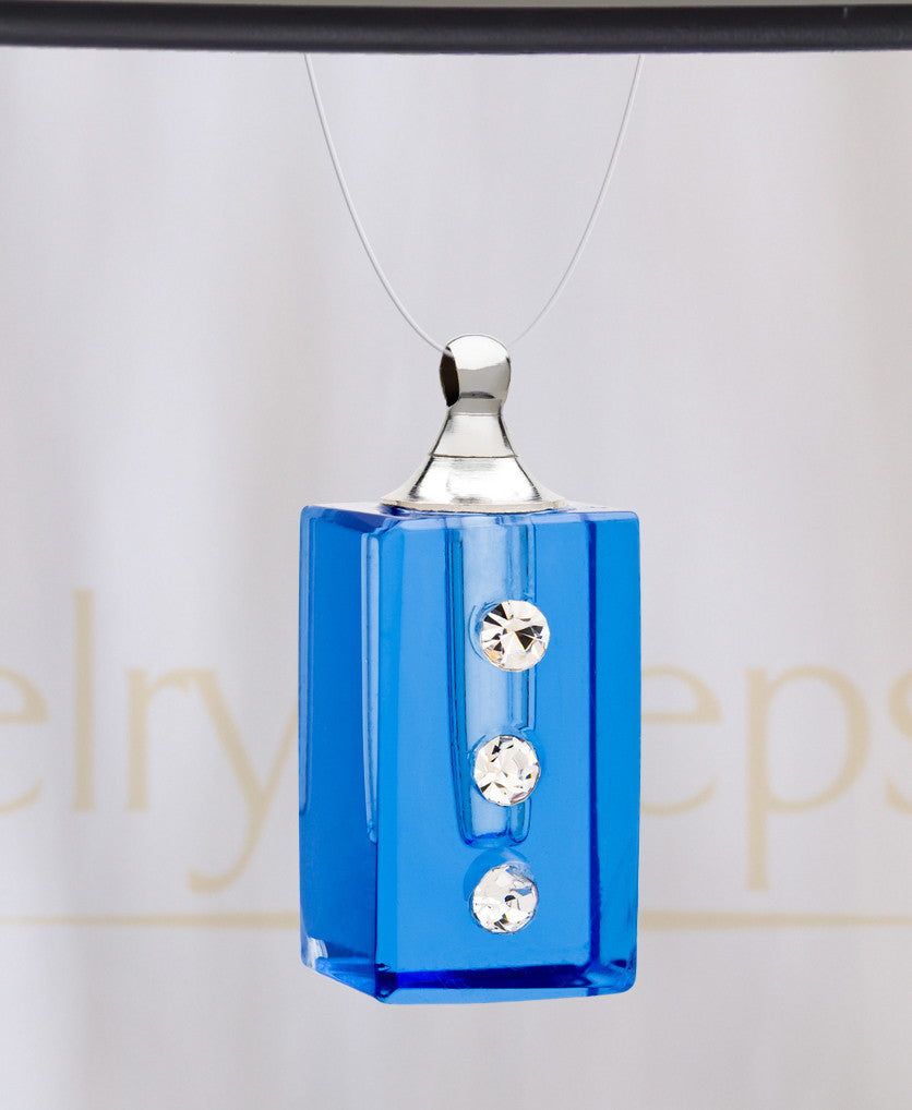 Royal Dependable Glass Reflection Pendant