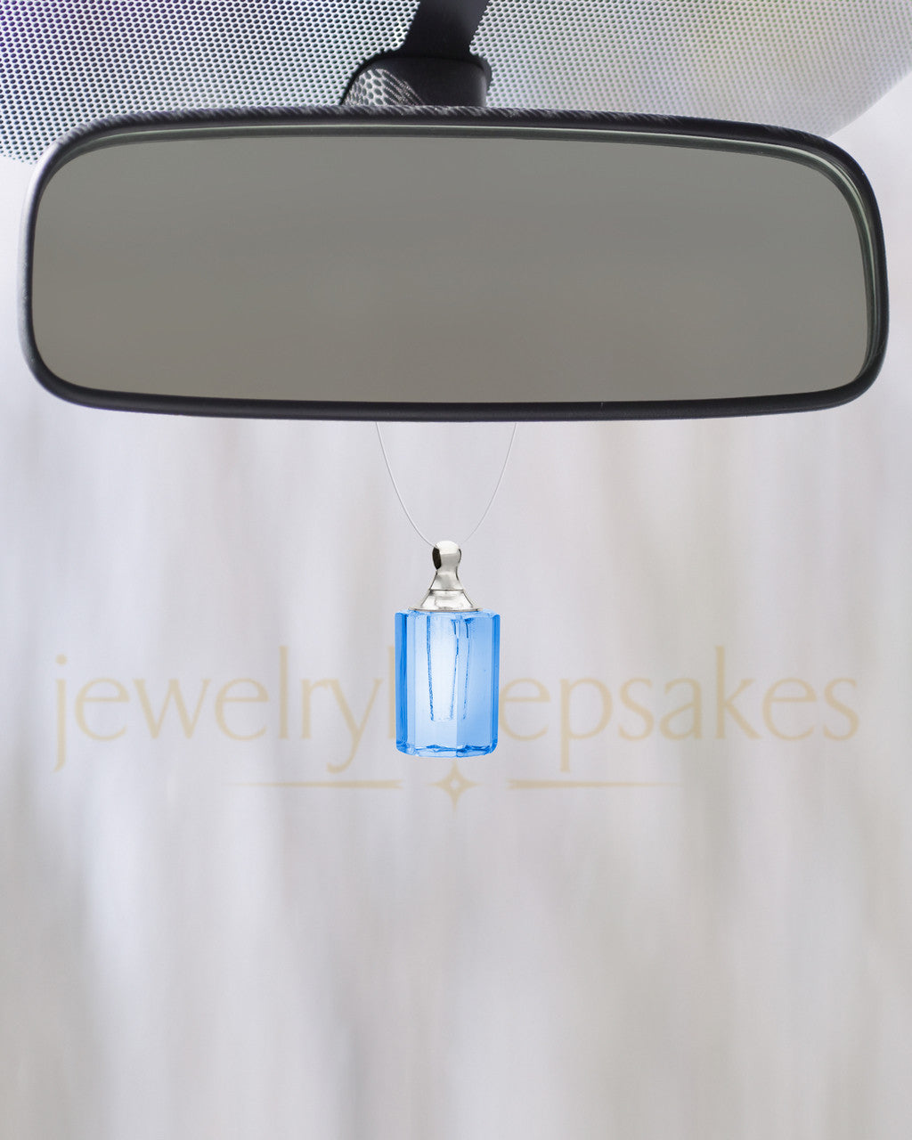 Royal Fondness Glass Reflection Pendant