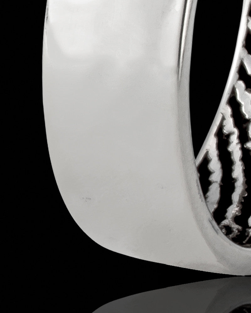 Ladies Solid 14k White Gold Hammered Thumbprint Ring