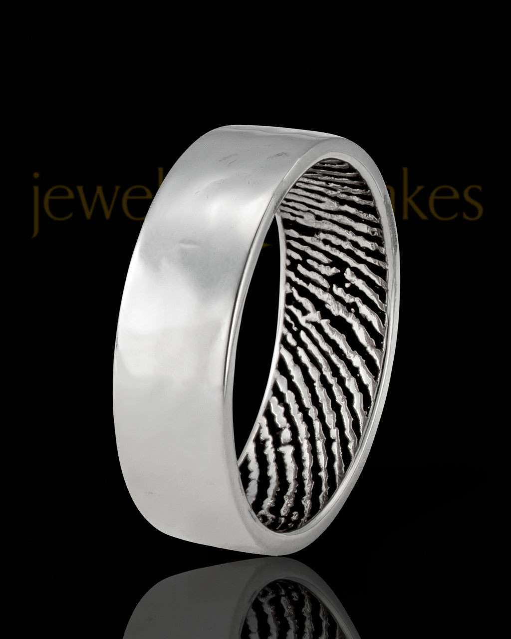 Ladies Sterling Silver Hammered Thumbprint Ring