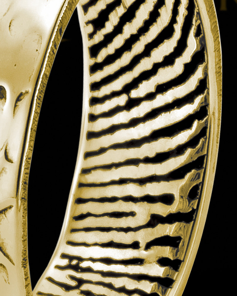 Ladies Solid 14k Gold Textured Thumbprint Ring