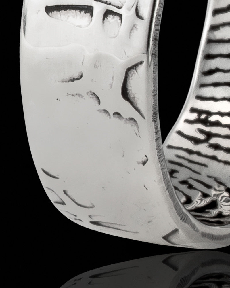 Ladies Solid 14k White Gold Textured Thumbprint Ring
