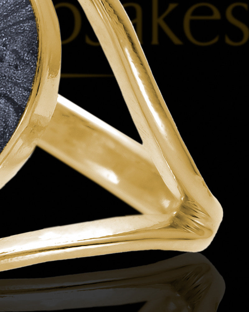 Solid 14K Gold Ladies Yardley with Graphite Ash Ring