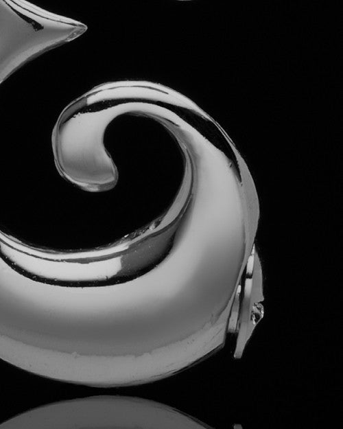 Black Plated "E" Keepsake Jewelry