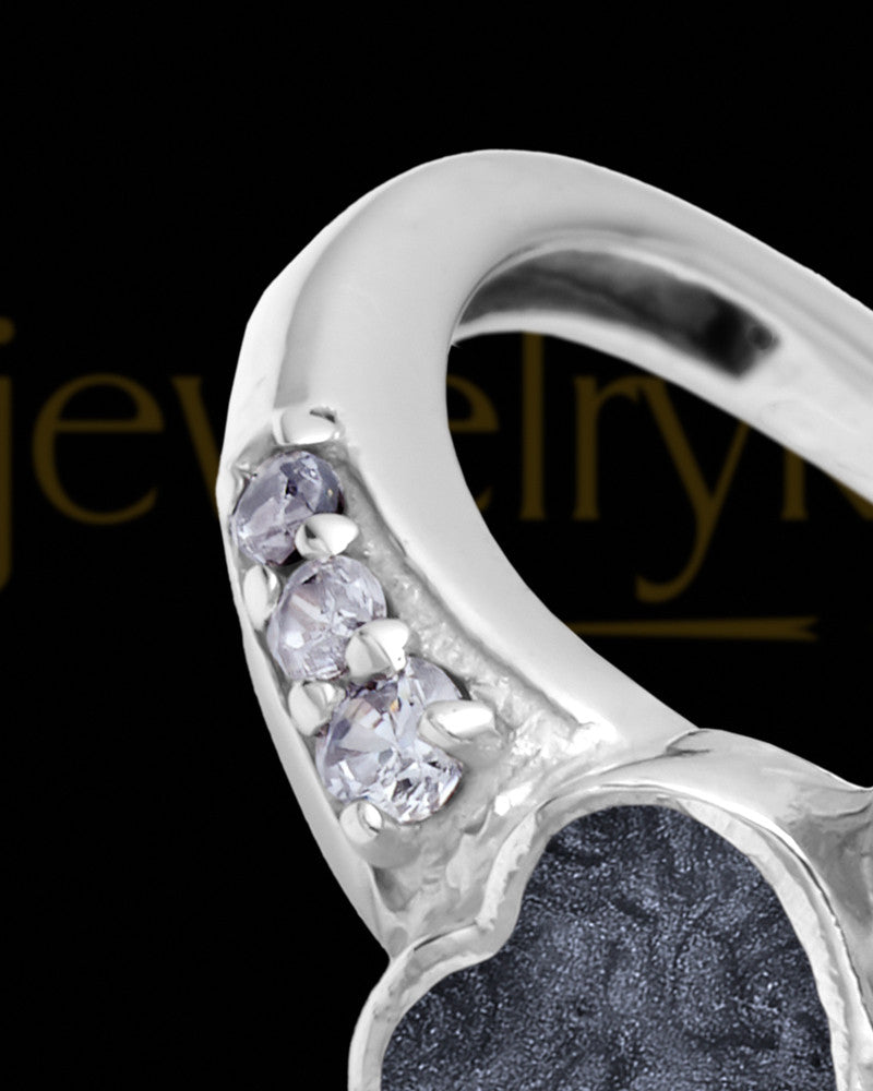 Ladies Isadora with Graphite Silver Ash Ring