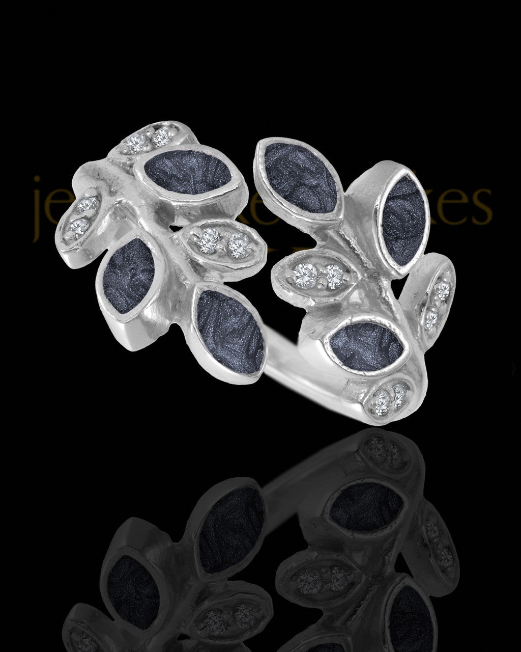 Ladies Felicity with Graphite Silver Ash Ring