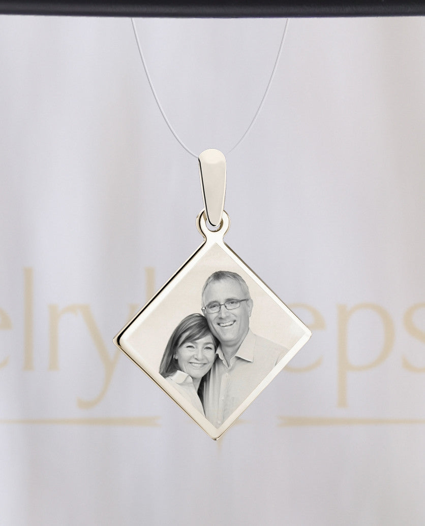 Diamond Picture Engraving Reflection Stainless Pendant