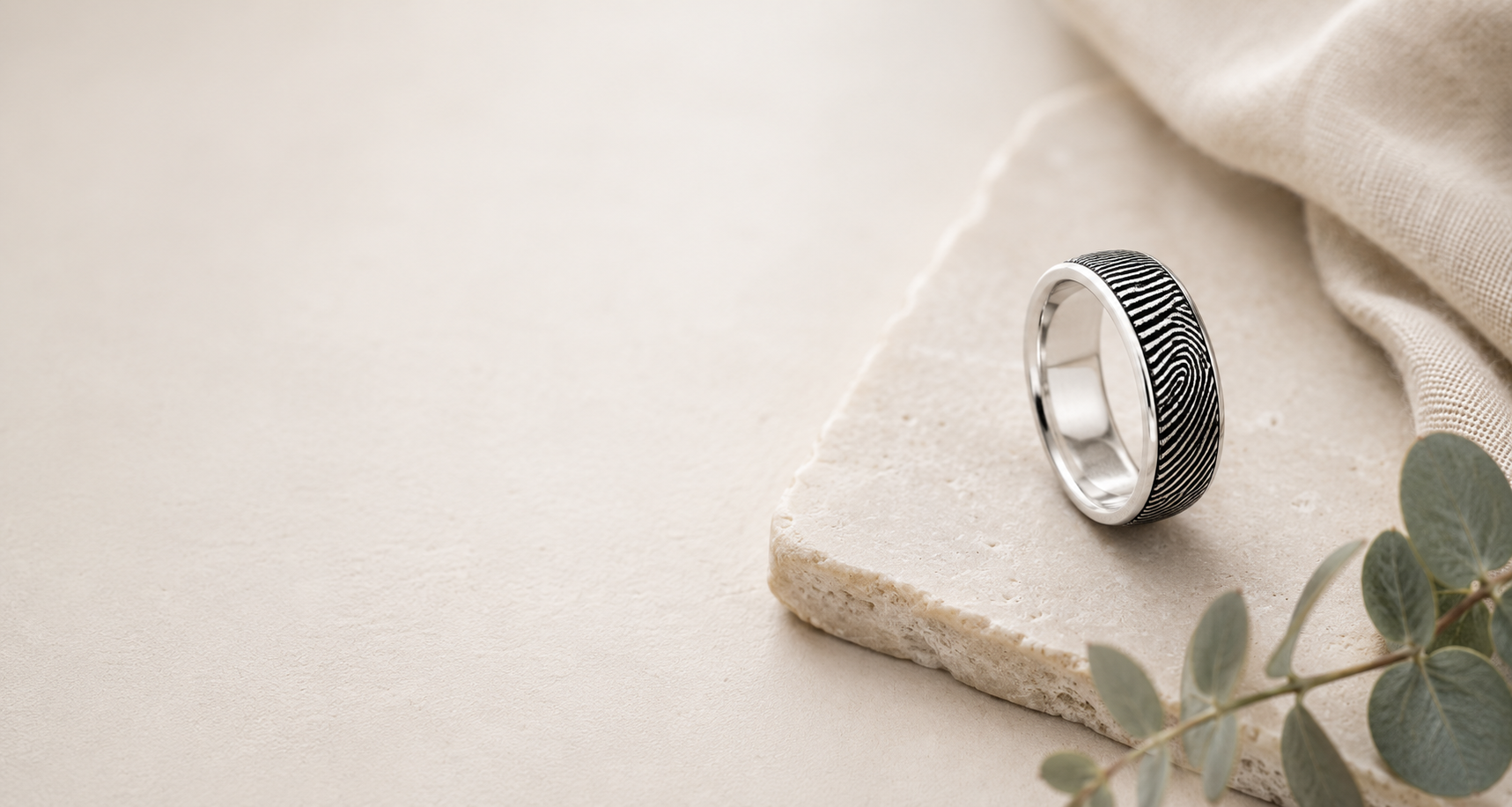 Find the Memorial Jewelry That Feels Right